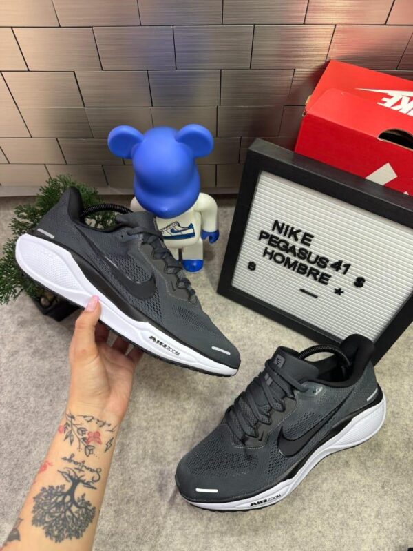 Tenis
