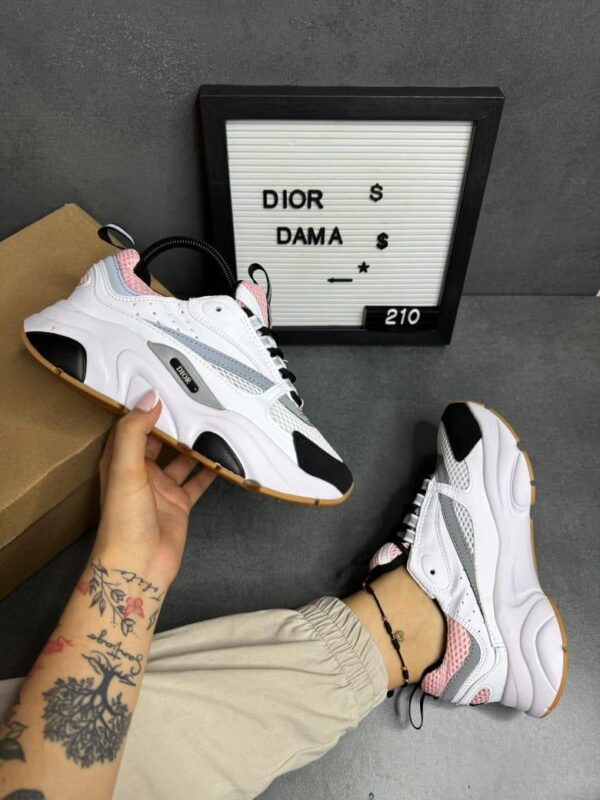 Tenis